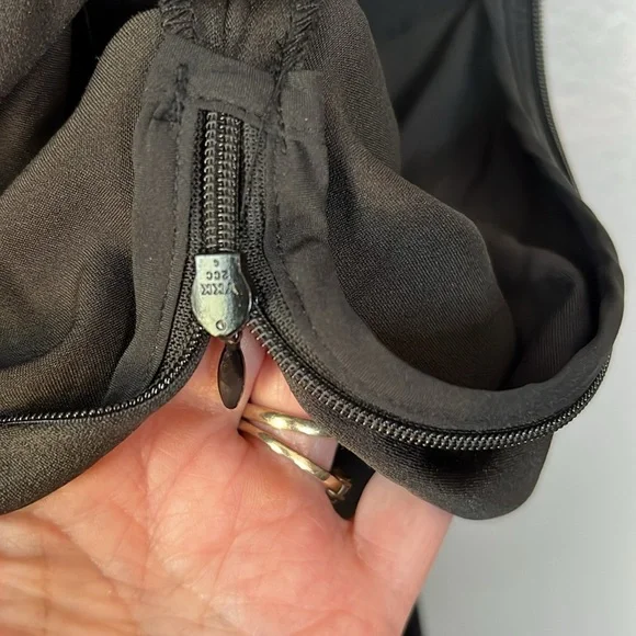 Elliatt Amari Satin Off The Shoulder Jumpsuit Size XS In Black - Picture 13 of 16